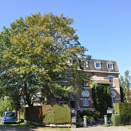 Hotel Bon Accueil 2*