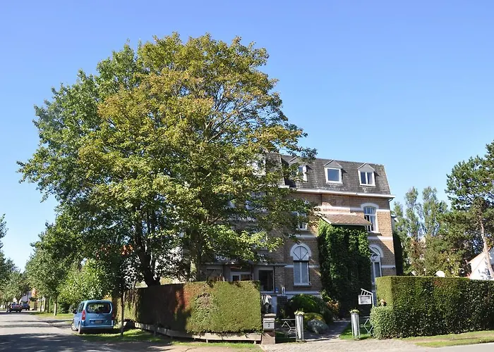 Hotel Bon Accueil 2*