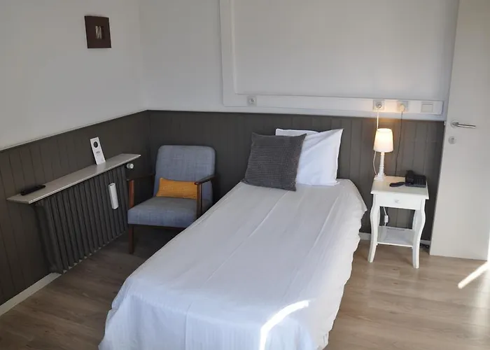 Hotel Bon Accueil 2*